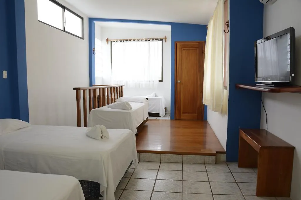 Hostal Aquamarine Puerto Ayora  Ecuador