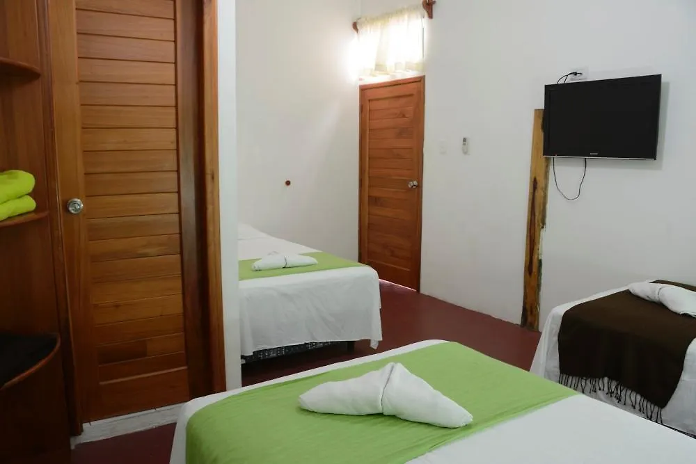 Hotel Hostal Aquamarine Puerto Ayora