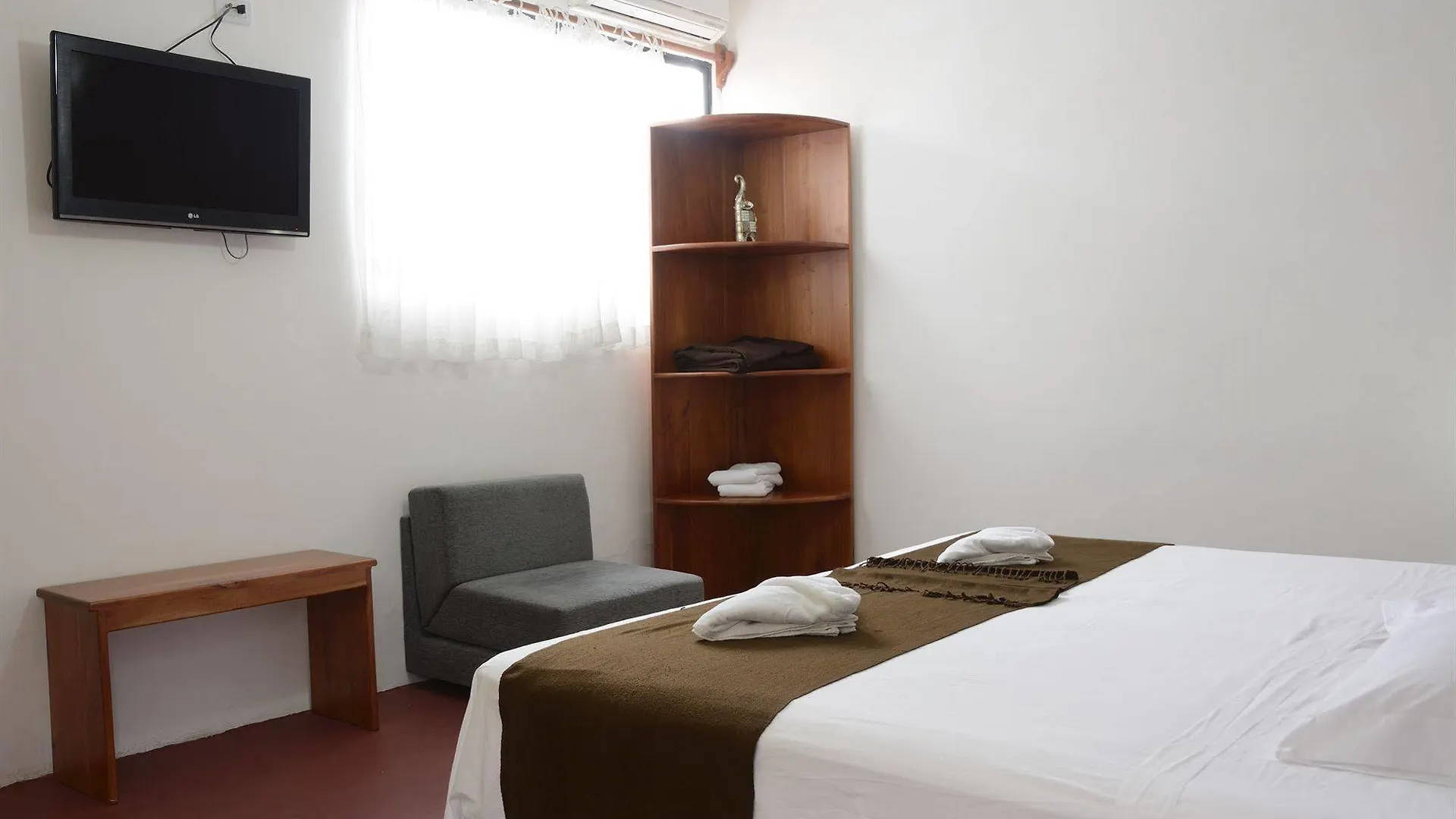 Hostal Aquamarine Puerto Ayora  2*, Puerto Ayora (Galapagos Islands)
