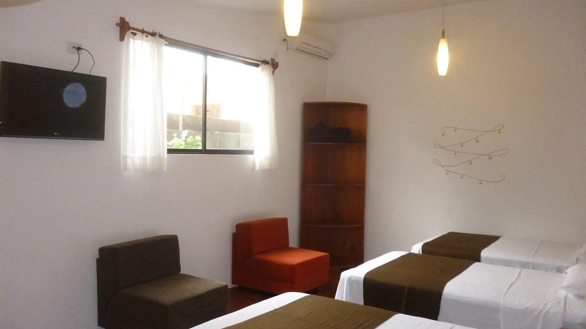 Hostal Aquamarine Puerto Ayora