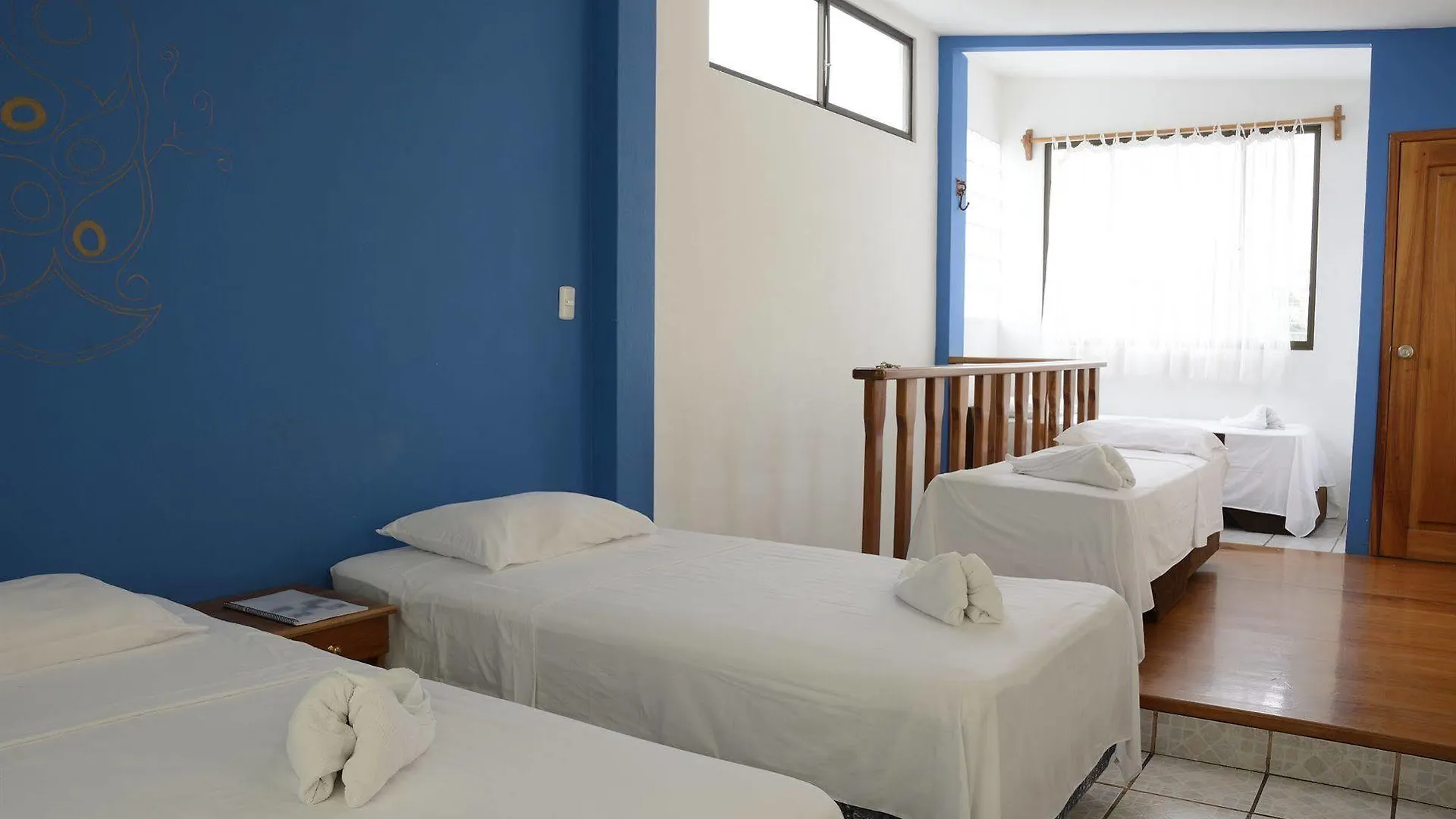 Hostal Aquamarine Puerto Ayora  2*, Puerto Ayora (Galapagos Islands)